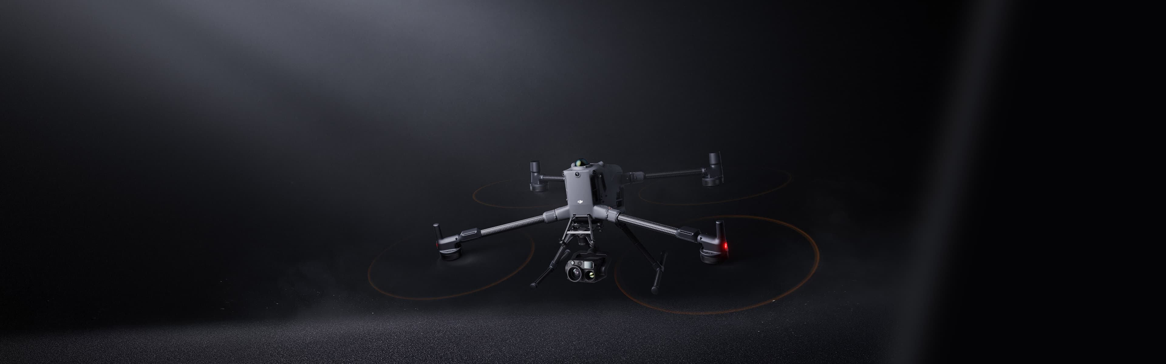 Drone chuyên nghiệp với khả năng bay xa và nhận diện chướng ngại cực chính xác